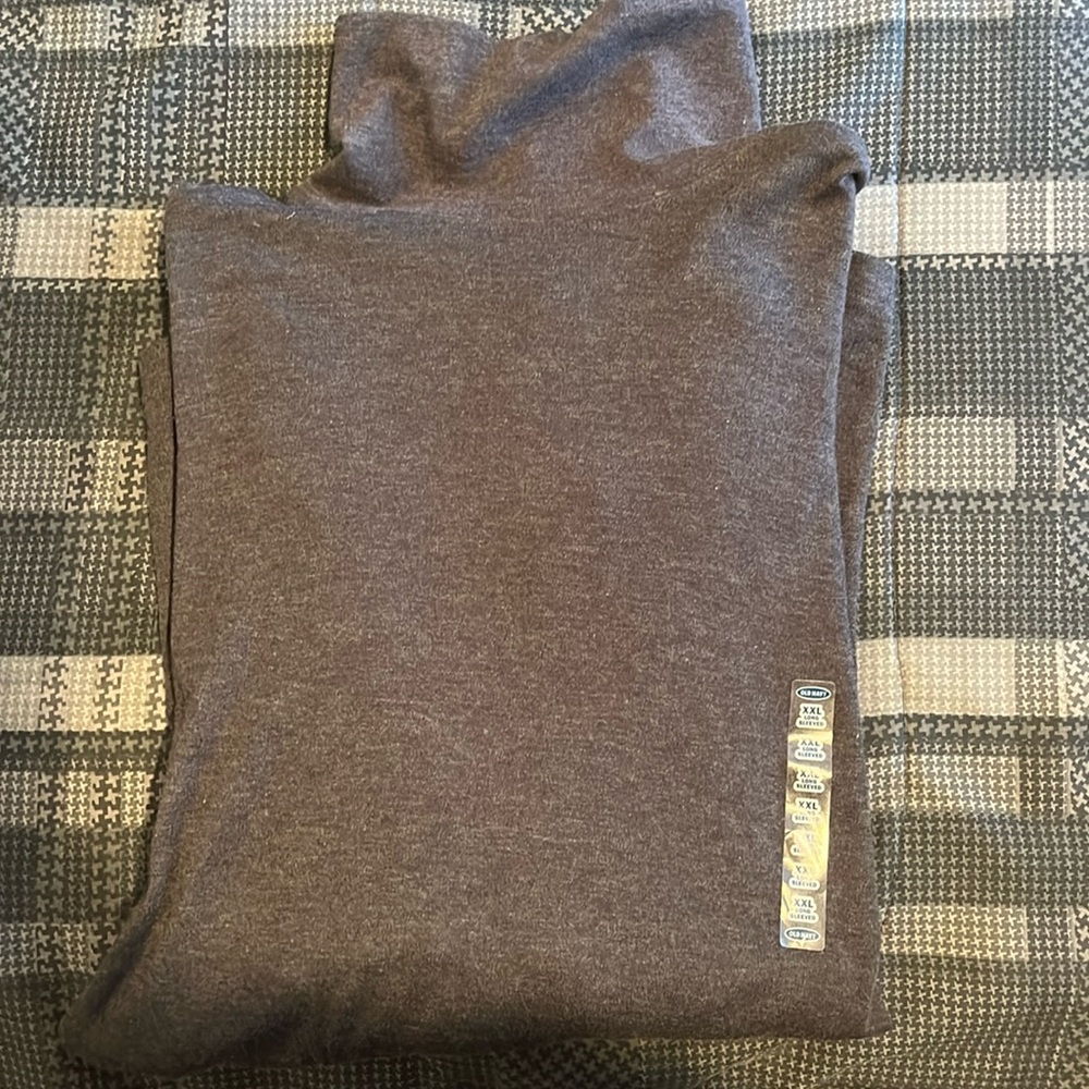 brand new with tags men’s 2XL grey turtle neck long sleeve